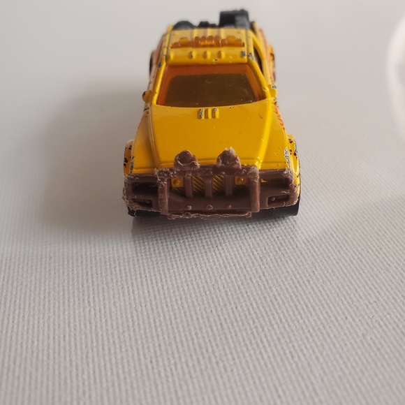 Vintage 2002 "Emergency Rescue 4x4" Matchbox Toy Car - Picture 2 of 7